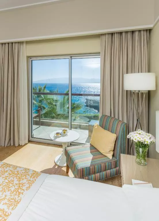 اتاق 6 XANADU ISLAND